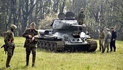 Desítky tun vážící tank T-34 byl 29. dubna lákadlem pro diváky při rekonstrukci... | na serveru Lidovky.cz | aktuální zprávy