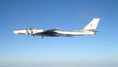 Ruské bombardéry prý pronikly do britského vzdušného prostoru. Moskva to popírá