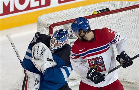MS v hokeji 2017, Finsko vs. esko: Roman Hork, a finsk brank Joonas...