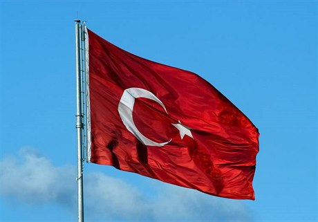 turecká vlajka (ilustraní foto)