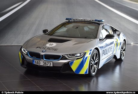 Policie R vz zapjila na pl roku spolenost BMW - Invelt.