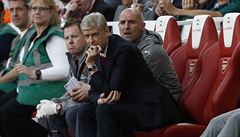 Loni bylo pozd. Wenger provhal pravou chvli k odchodu z Arsenalu