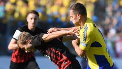 Finále eského fotbalového poháru - MOL Cupu: SFC Opava - FC Fastav Zlín. Zleva...