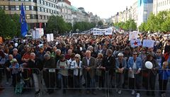 Demonstrace na Václavském námstí.