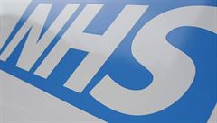 Británie se připravuje na možný kolaps zdravotnictví v Londýně, do provozu byla znovu uvedena polní nemocnice