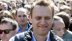 Navalnyj vyšel z vězení. Policie prohledávala odbočky jeho fondu