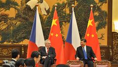 Prezident R Milo Zeman a Si in-pching bhem setkání v Pekingu.