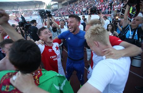 30. kolo prvn fotbalov ligy - Slavia vs. Brno: uprosted slav glman...