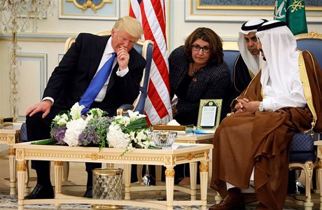 Trump je v Saúdské Arábii, chce vyzvat k boji proti radikálm