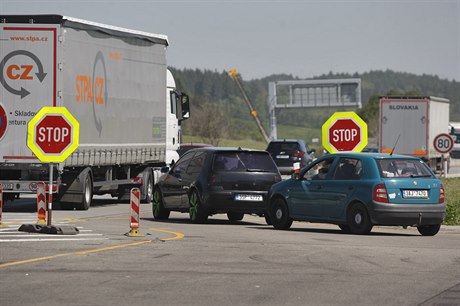 Cesty ve stedních echách mou být za pár msíc zcela ucpané kamiony. Ilustraní foto.