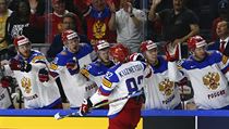 MS v hokeji 2017, semifinále Kanada vs. Rusko: Kuzněcov slaví gól se svojí...