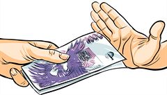 Máme se vzdát bankovek a mincí?