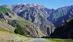 V Tádikistánu jsme jeli nai zatím nejobtínjí ást trasy Pamir highway.