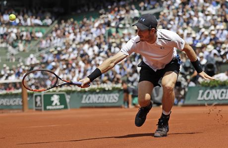 Brit Andy Murray v semifinle French Open proti vcarovi Stanu Wawrinkovi.