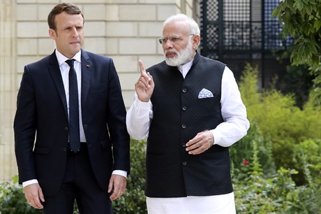Francouzský prezident Macron a indický premiér Módí se zavázali, e jejich zem...