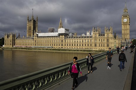 Westminsterský palác, souasné sídlo britského parlamentu.