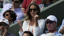 Manželka Andy Murrayho - Kim Searsová - fandí během semifinále French Open....