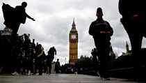 Britsk parlamentn volby provz v souvislosti s teroristickmi toky zven...