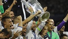Fotbalisté Realu Madrid slaví titul v Lize mistr.