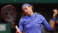 Francouzka Caroline Garciaová ve tvrtfinále French Open proti Karolín...