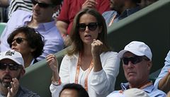 Manelka Andy Murrayho -  Kim Searsová - fandí bhem semifinále French Open....