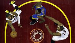 NBA: Basketbalisty Golden State dělí poslední výhra od titulu