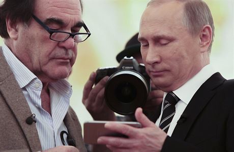 Oliver Stone a Vladimir Putin.
