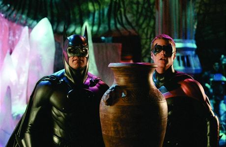 Snímek Batman a Robin. Batman (George Clooney) a Robin (Chris O´Donnell)