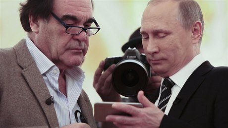 Oliver Stone a Vladimir Putin.