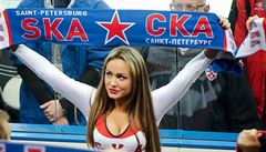Fanynka SKA Petrohrad, nejbohatšího klubu KHL, který jako jeden z mála rozhodně... | na serveru Lidovky.cz | aktuální zprávy