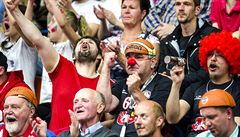 �e�tí fanou�ci v zápase ME v basketbale.