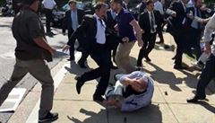 USA vydaly zatykae na leny Erdoganovy ochranky, kte napadli kurdsk demonstranty