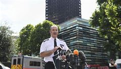 Velitel londýnské policie Stuart Cundy popisuje situaci tisku.