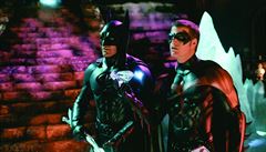 Snímek Batman a Robin. Batman (George Clooney) a Robin (Chris O´Donnell)