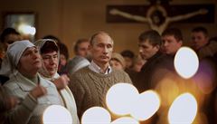 OBRAZEM: Rusko slaví pravoslavné Vánoce, údajně příliš drahou tradici