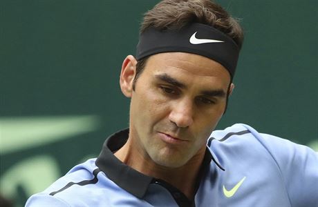 vcarsk tenista Roger Federer ve finle turnaje v Halle.