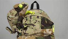 Britsk nvrh uil kolekci batoh z recyklovanch vojenskch uniforem