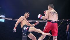 XFN 3: Machmud Muradov v souboji se Zoranem Dodem (vpravo).