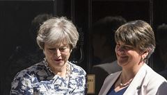 Kritik podmínek pro spolupráci, Nigel Farage na twitteru poznamenal, �e �chyby...