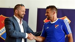 Fotbalový útoník Milan Baro (vpravo) bude znovu nastupovat za Baník Ostrava....