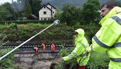 Kvli sesuvu svahu na tra Praha-Beroun u ernoic je 29. ervna omezen provoz...