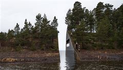 Spor kolem památníku Breivikových obětí. Místní nechtějí příliš výraznou připomínku