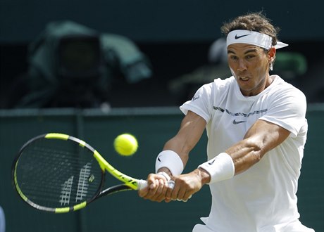 Rafael Nadal se stane jednikou po více ne tech letech.