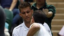 Wimbledon 2017: zrann Slovk Martin Klian musel zpas s Novakem Djokoviem...