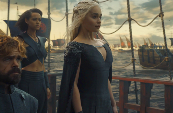 Sedmá ada seriálu Hra o trny: královna Daenerys Targaryen (uprosted, Emilia...