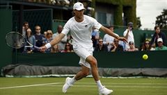 Wimbledon 2017: Ital Andreas Seppi v souboji proti Slovákovi Norbertu Gombosovi.