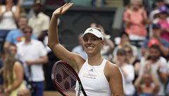 Wimbledon 2017: Nmka Angelique Kerberová slaví postup do druhého kola.