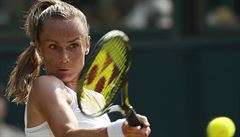 Wimbledon 2017: Magdalena Rybáriková v souboji s Karolínou Plíkovou.