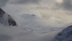 Zápisky horolezce Holečka: Zítra mažeme dolů, jinak budeme lavinou odvezeni