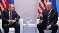 Byl Putin nervózní? Expertka na řeč těla zanalyzovala jeho první setkání s Trumpem